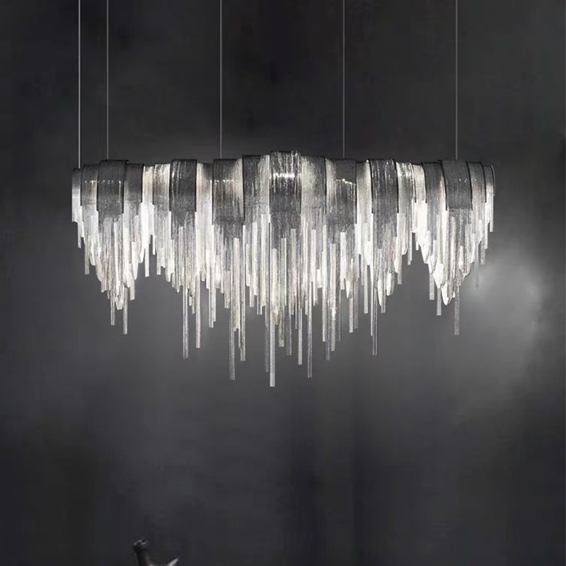 Dining chandelier light in silver 