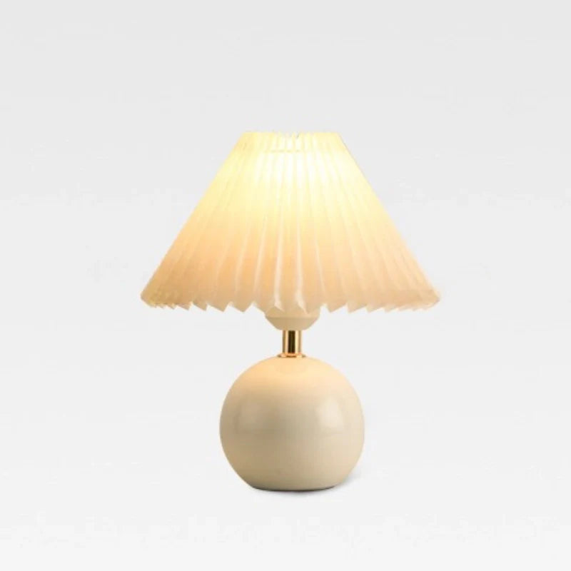 Two-tone ceramic table lamp with pleated lamp shade and round base