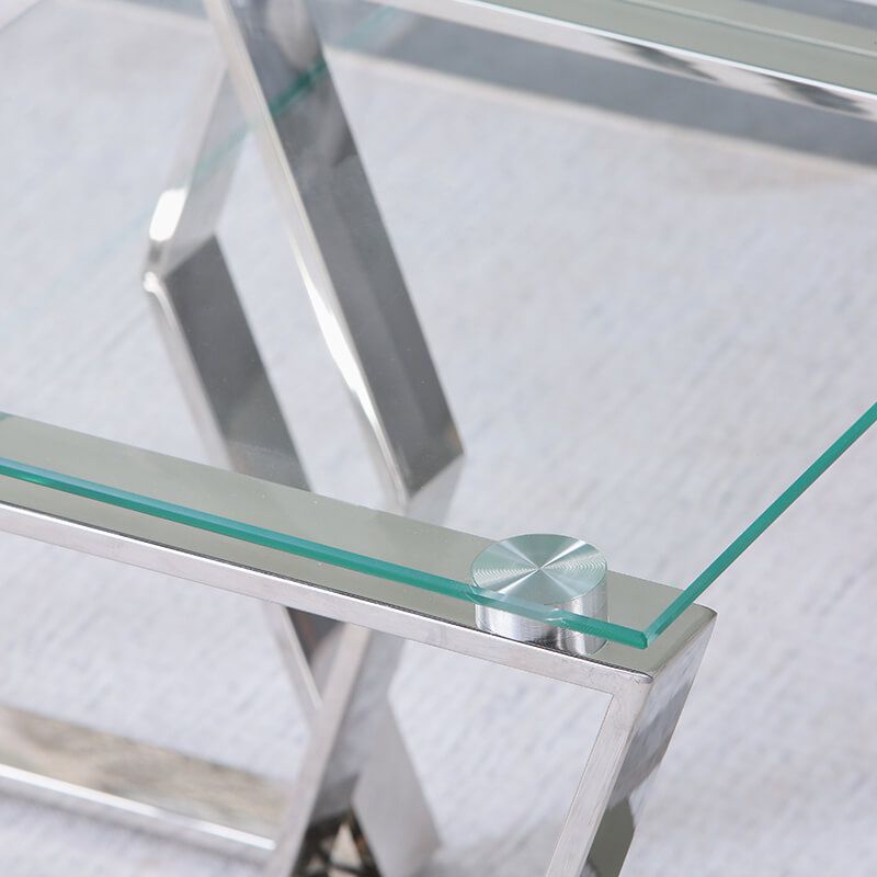 Glass resting on the nested legs 