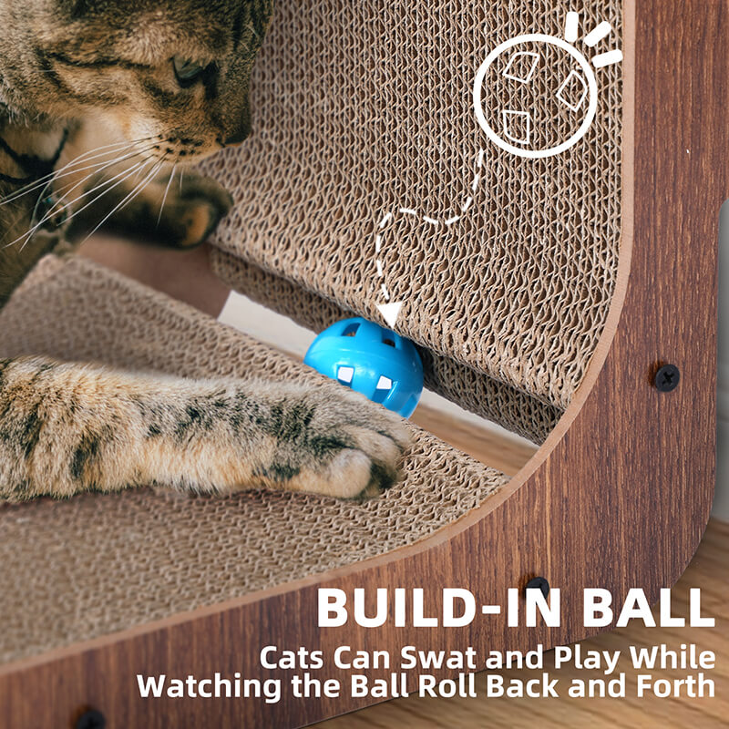 Built-in ball for your cat to play with 