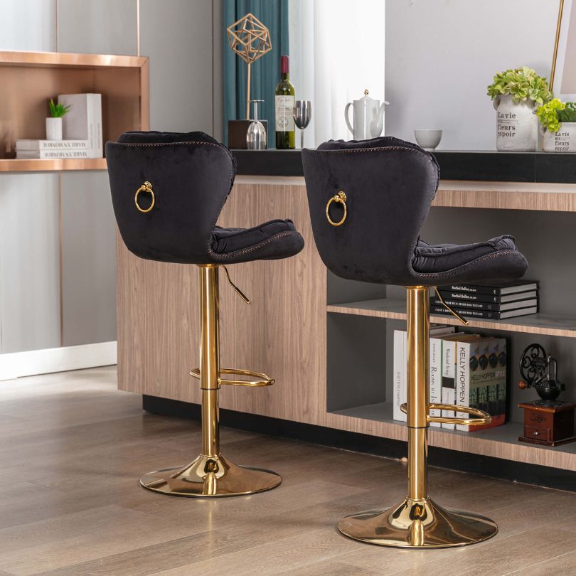 black and golden high seat